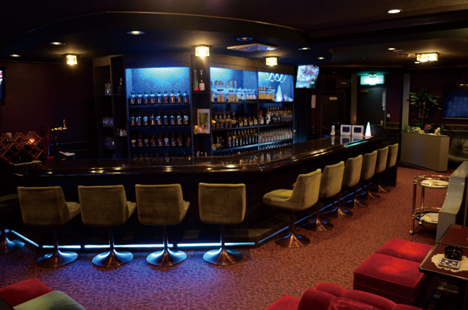 PUB AT THE 5